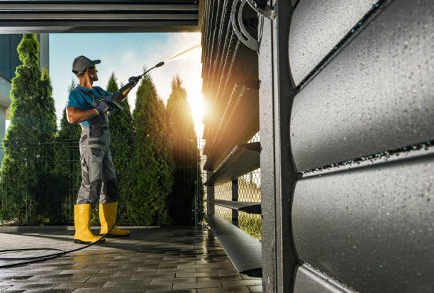 Best Deck Cleaning Services  in Lake Pocotopaug, CT